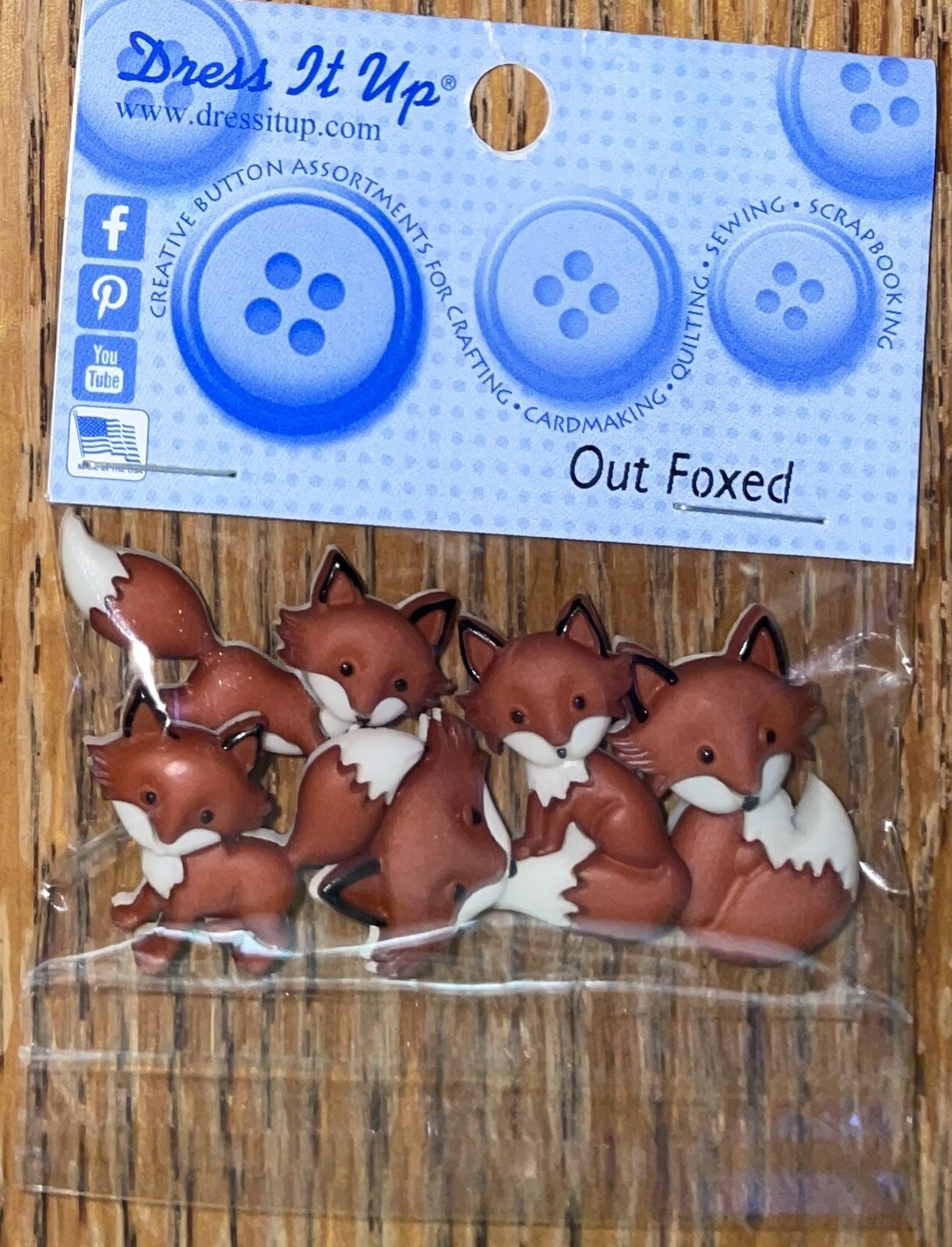 Fox Buttons 3D Craft Card Kit - Dress It Up Memory Mates Scrapbook Embellishments-image