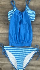 Two Piece Women's Patterned Size XL Cute Bikini Swimsuit Bathing Suit  NWOT