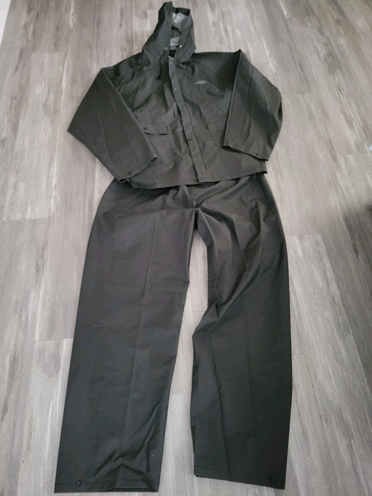 Stearns 2pc Thigh Length Dry Wear Jacket Men Hooded Rain Coat & Pants Set Simms
Opens in a new windo