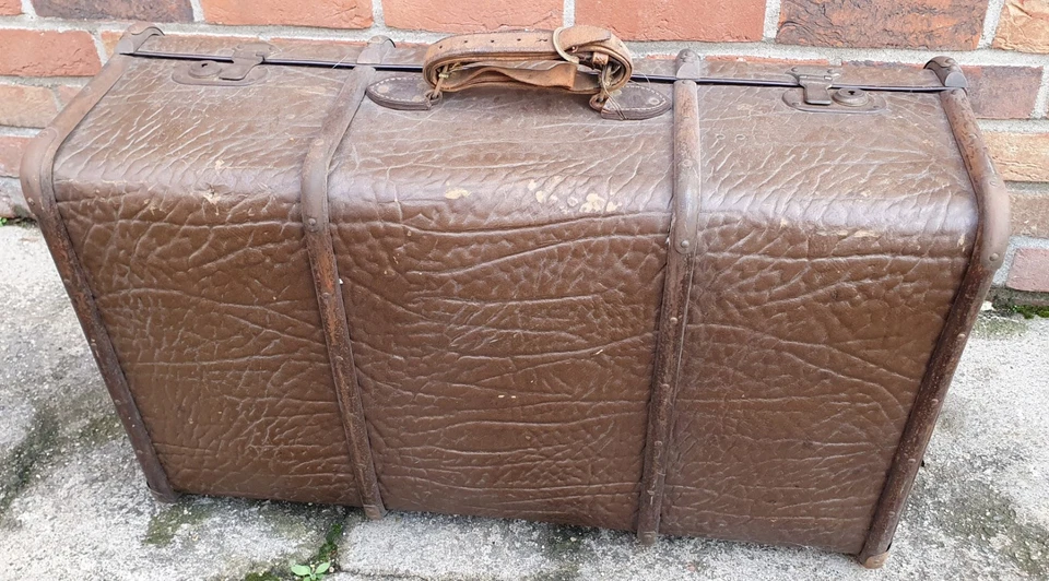 Antiker Überseekoffer Reisekoffer um 1920 Dekoration Truhe Blickfang - Bild 4 von 4