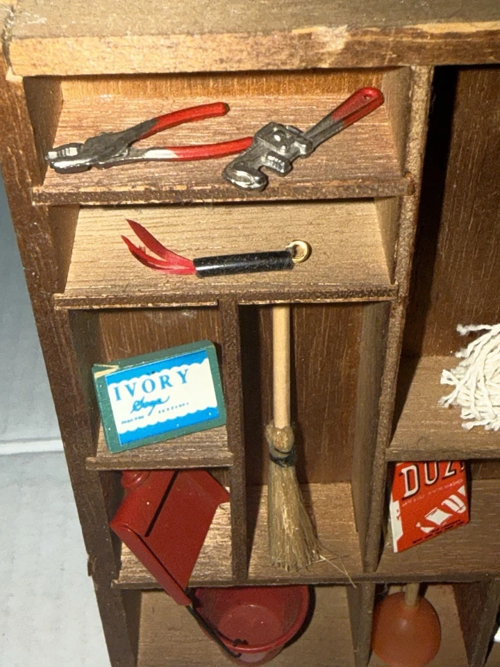 Casa de bonecas tamanho miniatura cozinha loja de campo com decoração de vitrine de madeira VINTAGE - Imagem 3 de 4