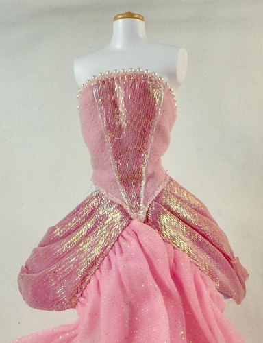 Vestido Barbie Sirenita Mattel 17593 Ariel Princesa Girar en Cola Sin Muñeca - Imagen 2 de 8