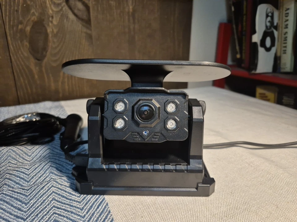 Wireless Backup Camera Solar Magnetic for Car RV Trailer Truck Camper Untested - Image 3 of 4