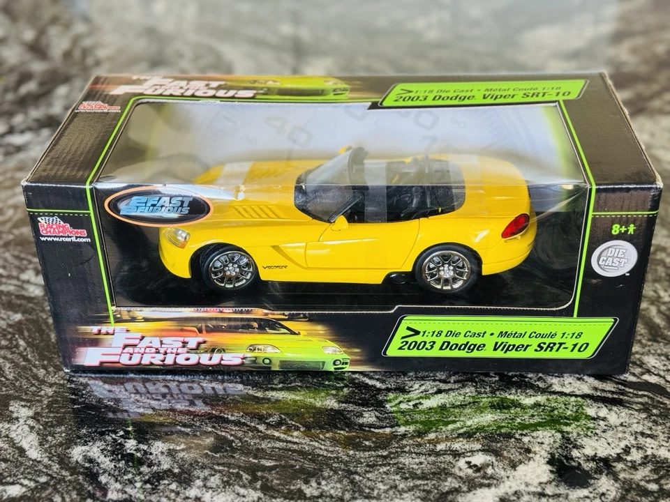Dodge Viper SRT-10 2003 Fast & Furious amarillo escala 1/18 diecast por ERTL Foto 2 de 4