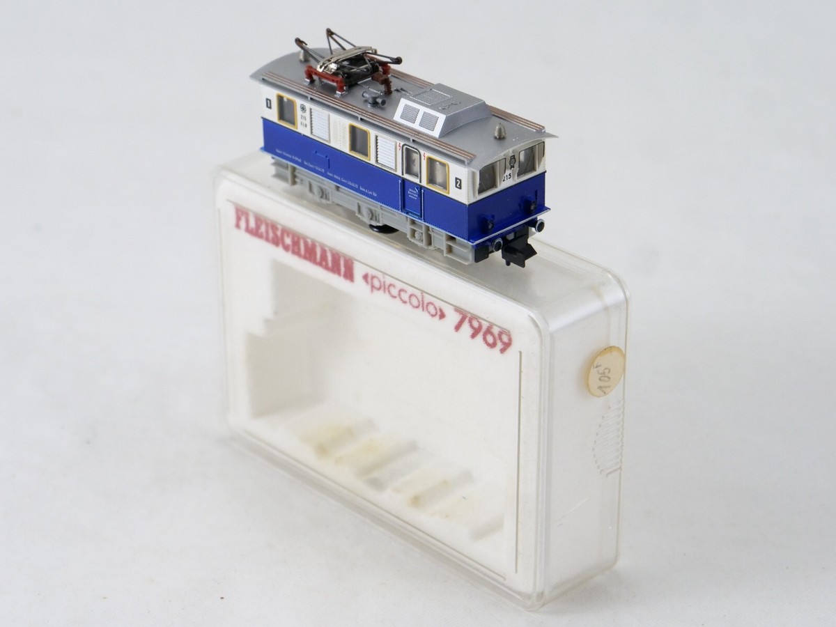 Fleischmann N Gauge Piccolo 7969 Track Cleaning Locomotive for