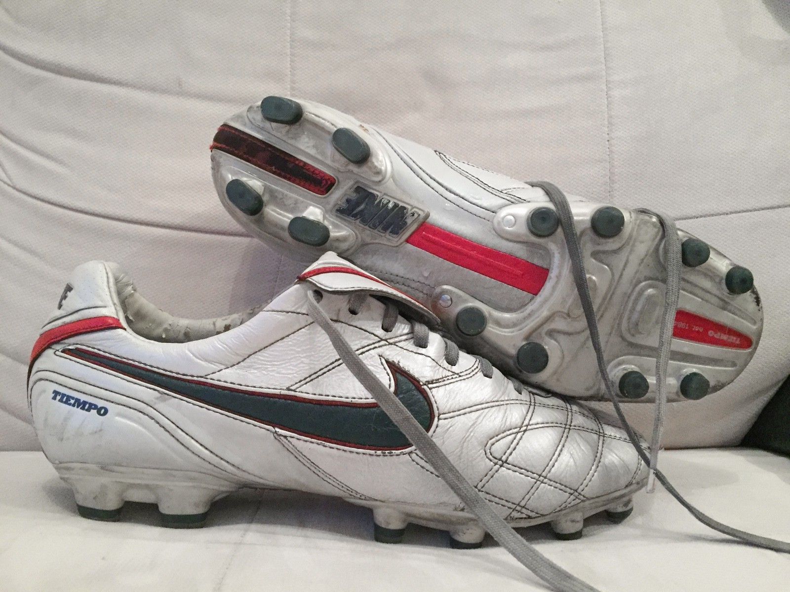 botas de futbol nike con botin