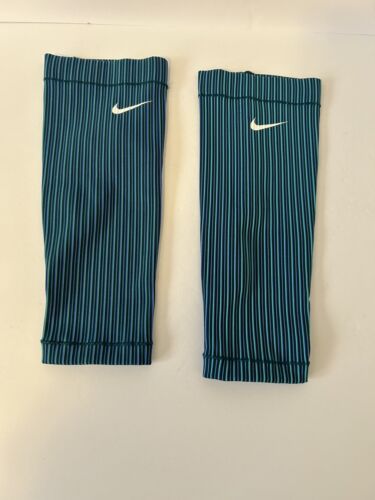 Rare Nike Pro Elite 2022 Blue Team Calf Sleeves Warmer Running CW2579-317 Sz M - Picture 1 of 6