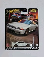 Hot Wheels Premiums Boulevard Nissan Skyline GT-R BNR32 