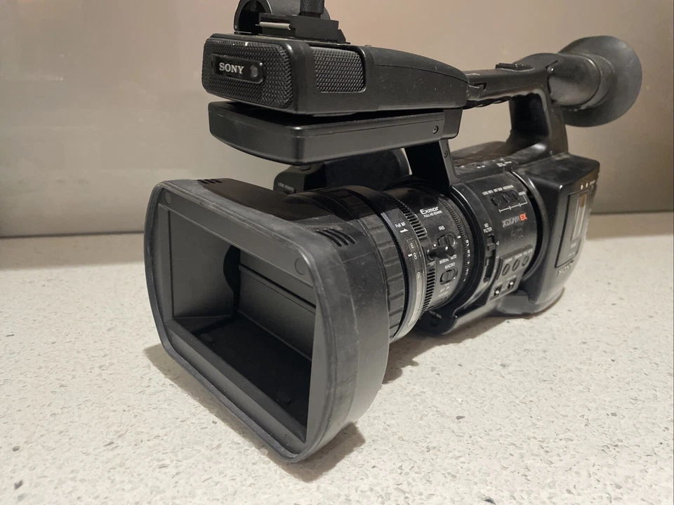 Sony PMW-EX1R XDCAM EX Full HD Camcorder ) SKU#1813777 - Image 2 of 4