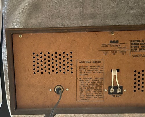 RADIO ELETTRICA VINTAGE RCA AM FM MODELLO RCZ290W OTTIME CONDIZIONI - Foto 3 di 12