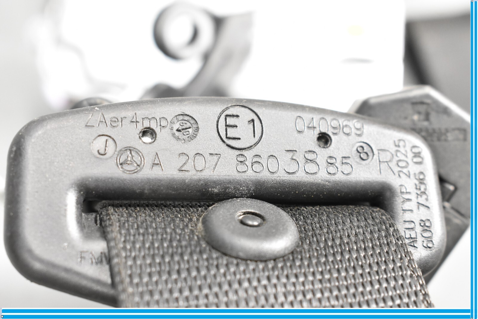 Mercedes W207 E550 E350 Convertible Front Right Passenger Side Seat Belt OEM eBay