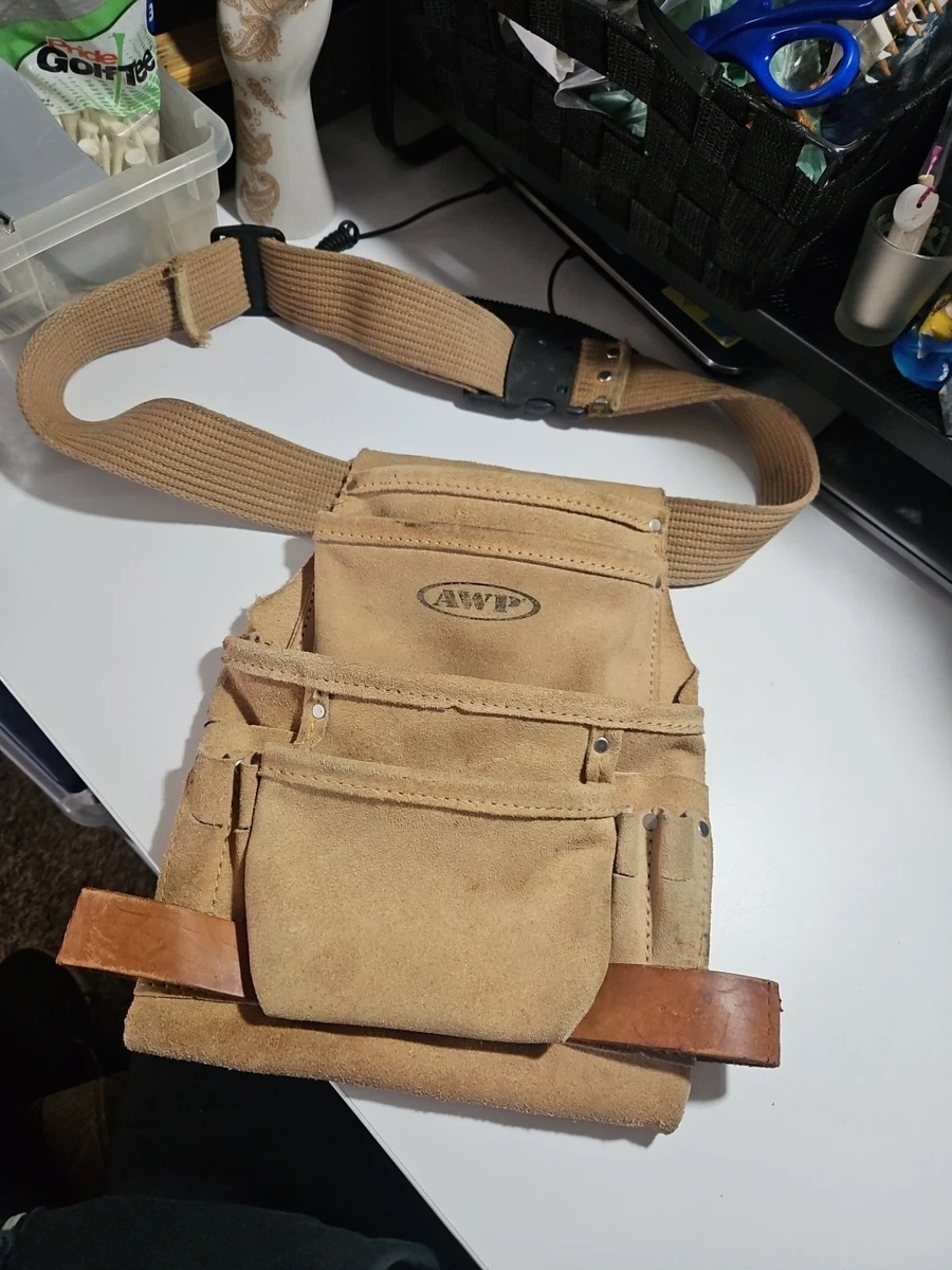AWP Bolsa De Herramientas Pro De 18 Pulgadas | Bolsa De Herramientas Resistente Al Agua Con Asa Giratoria, Correa De Hombro Extraíble Y 15 Bolsillos De Almacenamiento De Herramientas