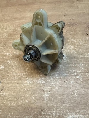 Bosch Indego 800  Radmotor, Antriebsmotor, Ersatzteil AEM81002813