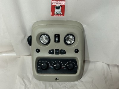 2003 - 2006 Silverado Yukon DENALI Tahoe Overhead Dome Light Climate Control OEM
