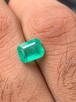 Natural Emerald - Vibrant Green Emerald Cut 7x5 MM Loose Gemstone For Jewelry