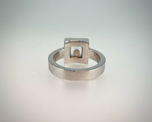 Chopard 18K White Gold “Happy Diamonds” Floating Diamond Square Icon Ring - Picture 7 of 12