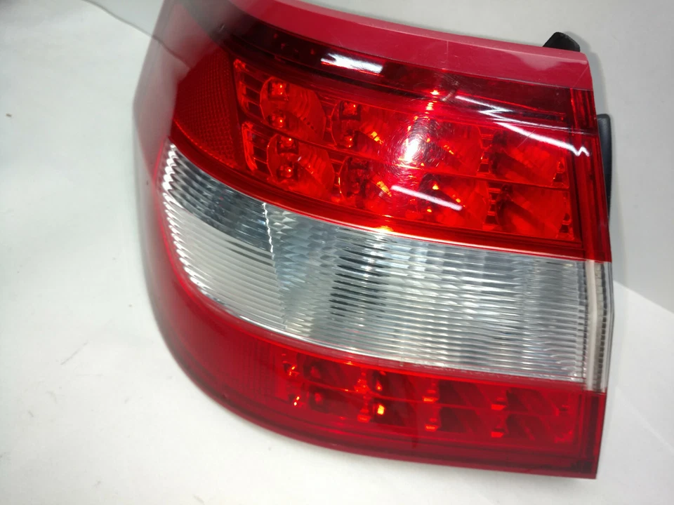 Lincoln MKZ Zephyr 2006-2009 luz trasera conductor lado izquierdo Foto 3 de 4