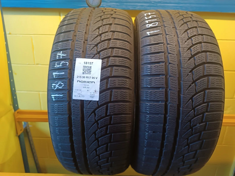 2 Pneumatici USATI NOKIAN WR A4 215/50 R17 95 V DOT: 2018Invernale