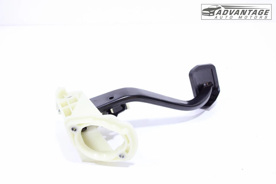 BMW 320I XDRIVE 2013-2018 PEDAL DE FRENO DE PISO Y SOPORTE DE SOPORTE OEM Foto 3 de 4