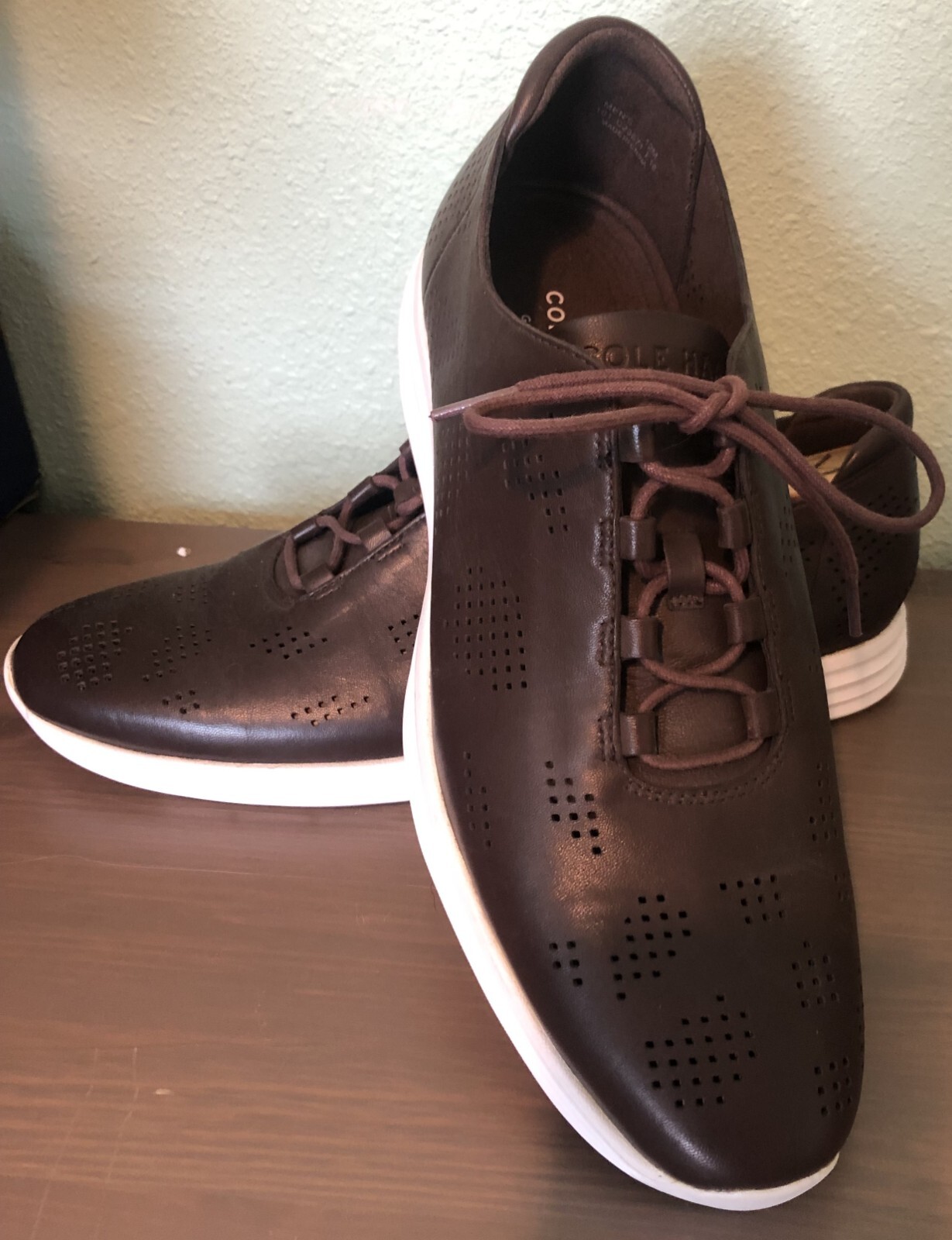 SAOLA Scarpe Oxford Cole Haan Grand OS marroni in pelle con punte ad ala traforate 12 M.