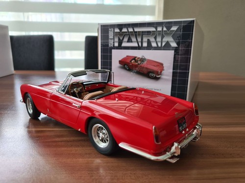 Matrix 1:18 Ferrari 250GT II Serie Cabriolet 1960 - Foto 5 di 5