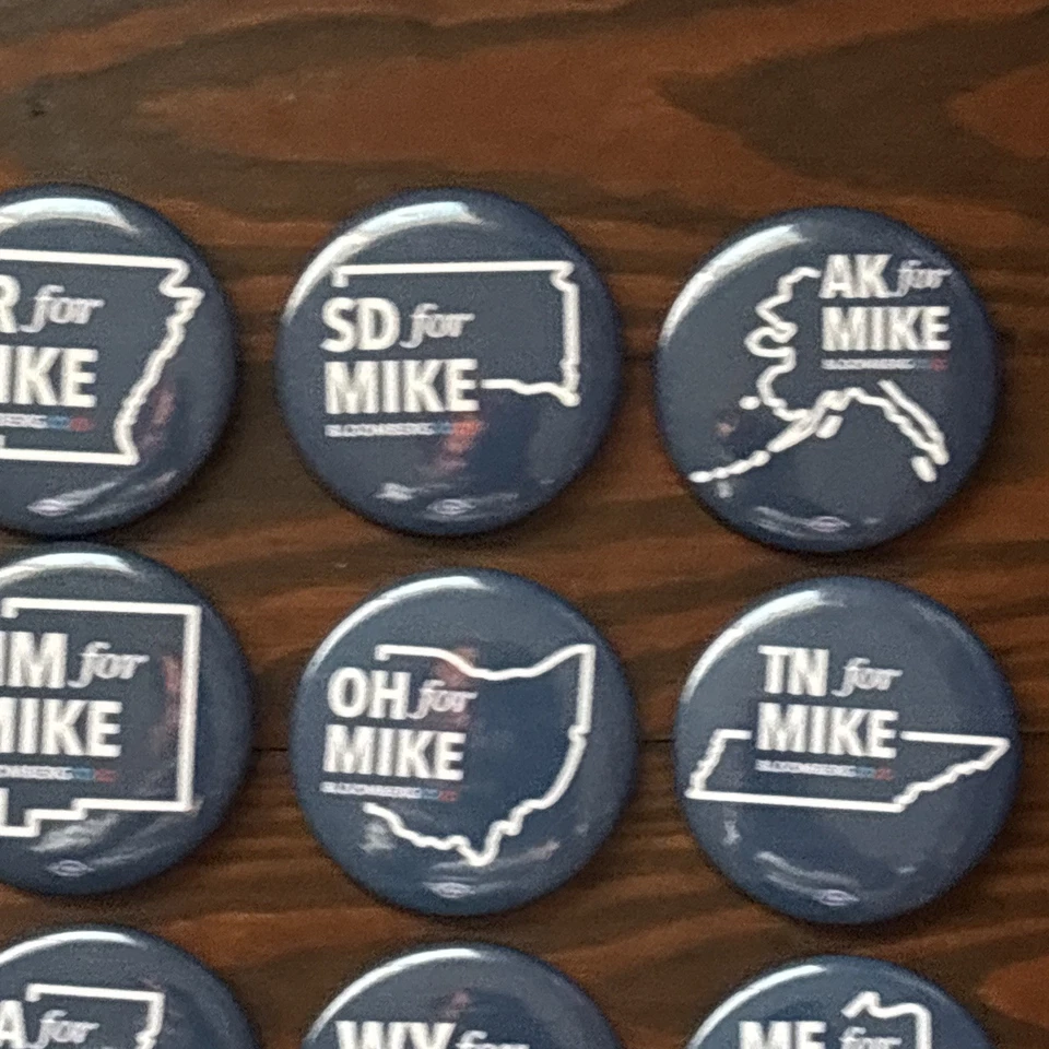 28 Different 50 State 2020 Mayor Mike Bloomberg 2.25" Buttons Democratic Primary - Image 4 of 4