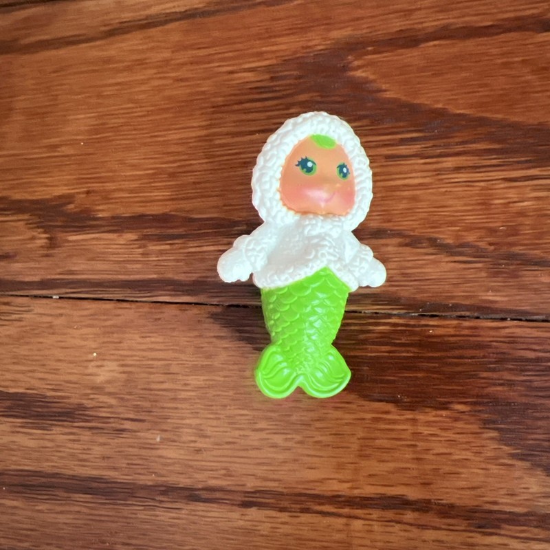 Vintage 1983 Kenner Sea Wees Icy Gals Baby Rory Mermaid Doll Green and White