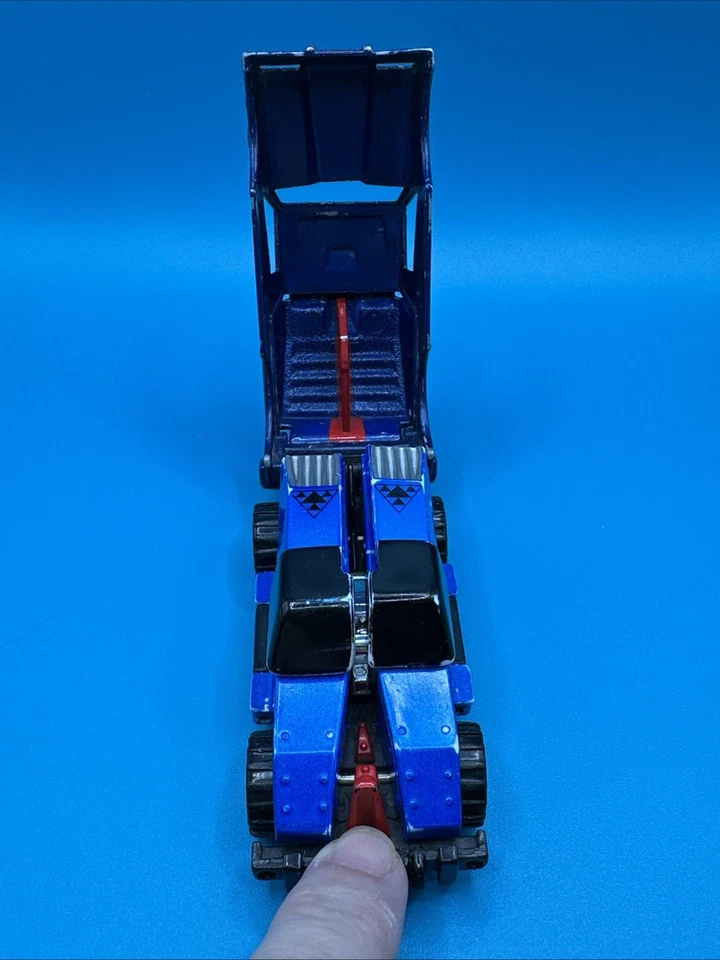 2001 Maisto Transformin’ Z-hicles Secret Alienz Gawgle 15180 Die-Cast - Image 4 of 4