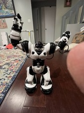 WowWee Robosapien Robot Toy R/C Robot 14 Part...