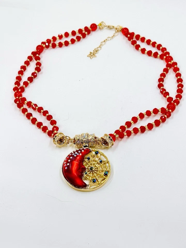 Pingente magnético assinado Kirk’s Folly RARO lua vermelha e colar vermelho com contas duplas - Imagem 3 de 4