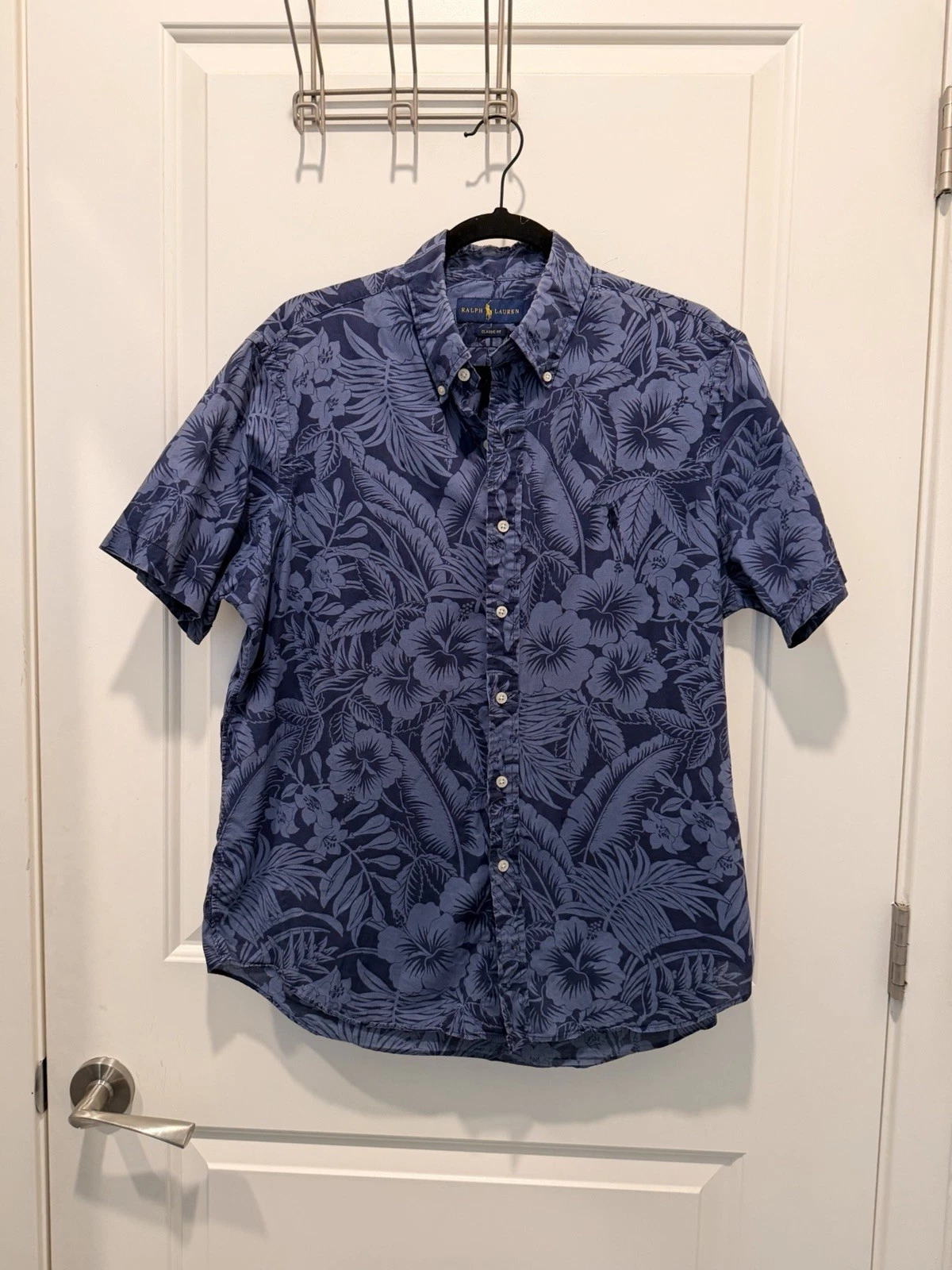 Classic Ralph Lauren shirt with a tropical floral print, size L.