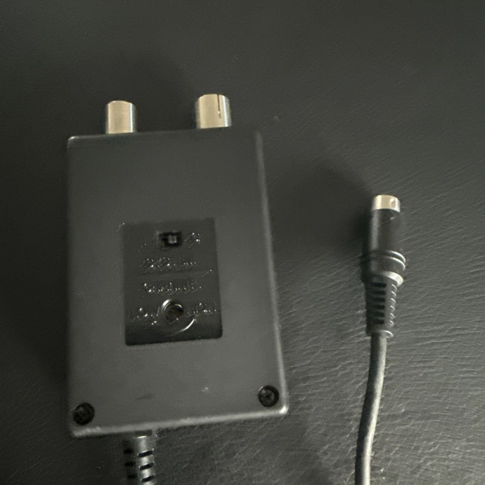 Sanyo RF Adaptor VRF-300 Genuine Made In Japan Video Camera Camcorder Accessory - Image 3 of 3