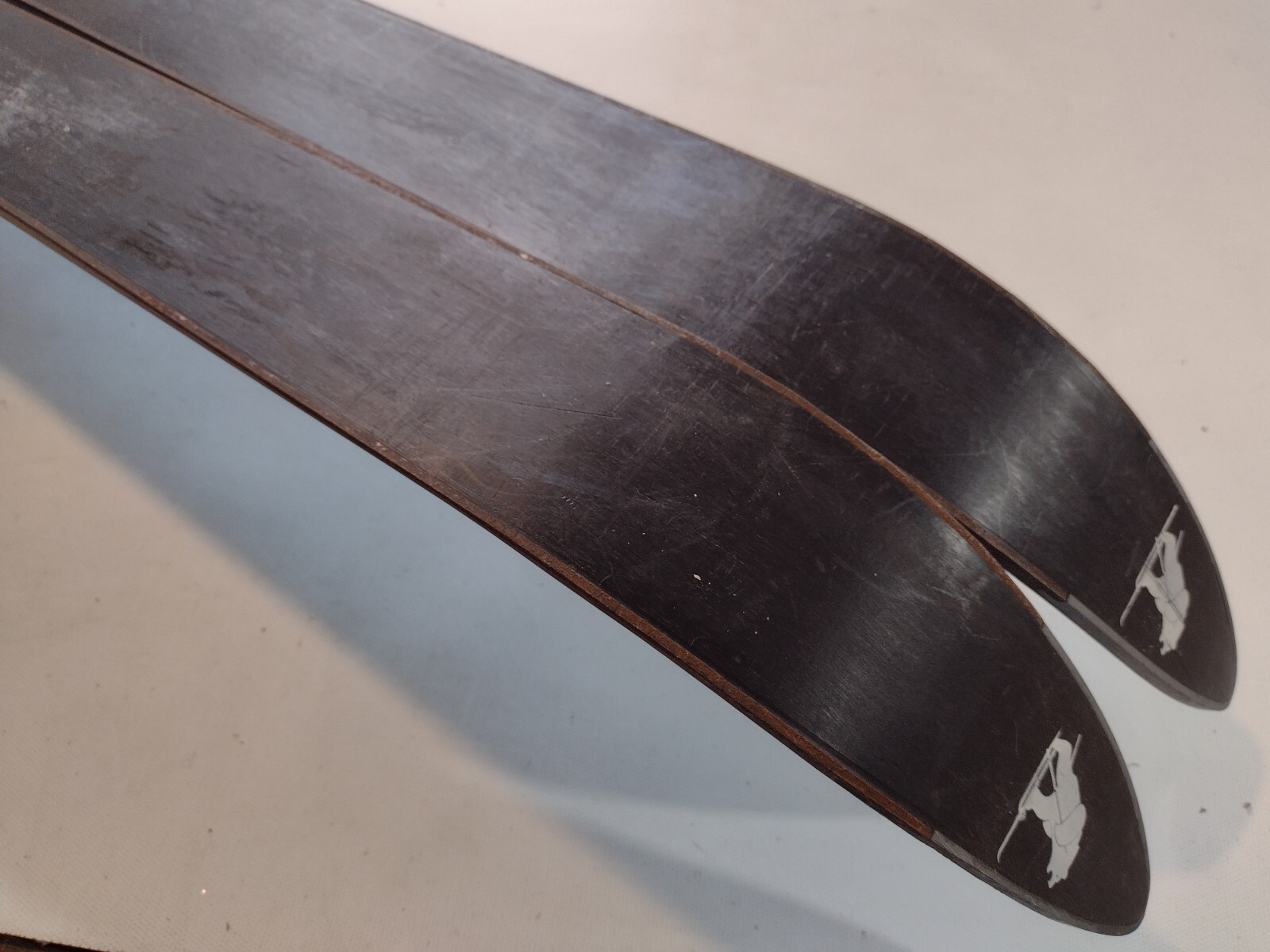 Karhu Metal Edge Cross Country SKIS 193 cm Waxable Rottefella NNNBC