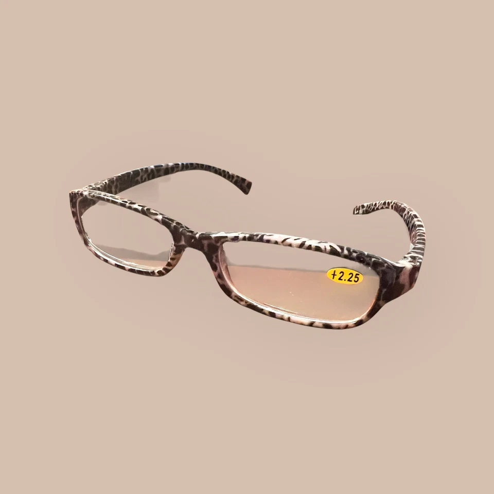 Gafas de lectura Cheetah Reader + 2,25 fuerza + bolsa a juego Foto 3 de 4