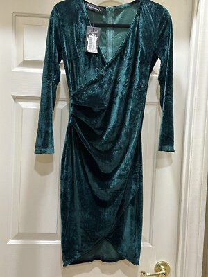 emerald green bodycon dress Lace-Up Back Mini H1109 Viniodress while the back zipper ensures a secure and comfortable fit Emerald Green bodycon Evening Party/