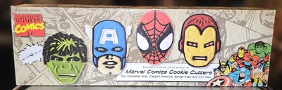 Williams Sonoma Marvel Comics Cookie Cutter Characters 4 Pc Set. Never Used. 