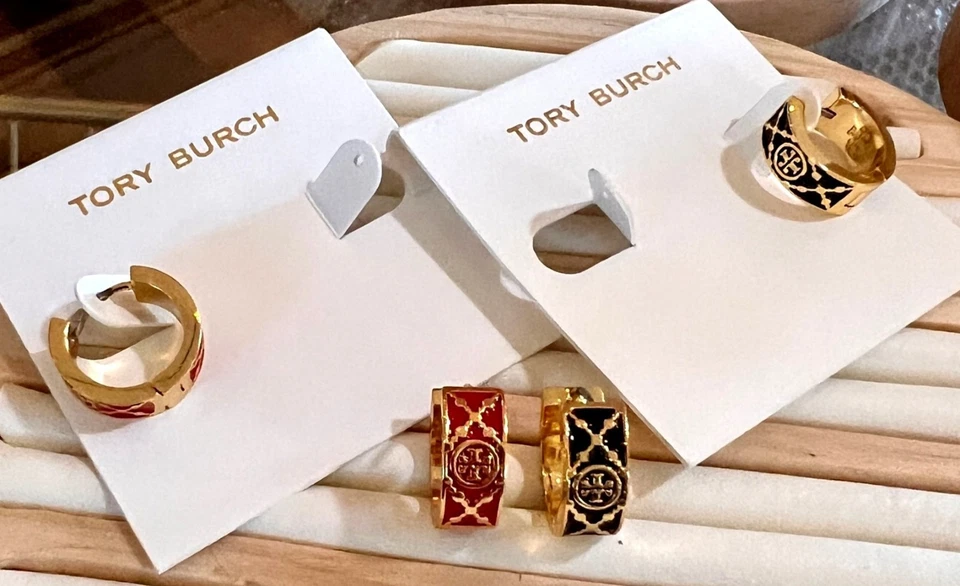 JUEGO DE DOS - Huggies con monograma Tory Burch rojo y dorado y negro y dorado Foto 3 de 4
