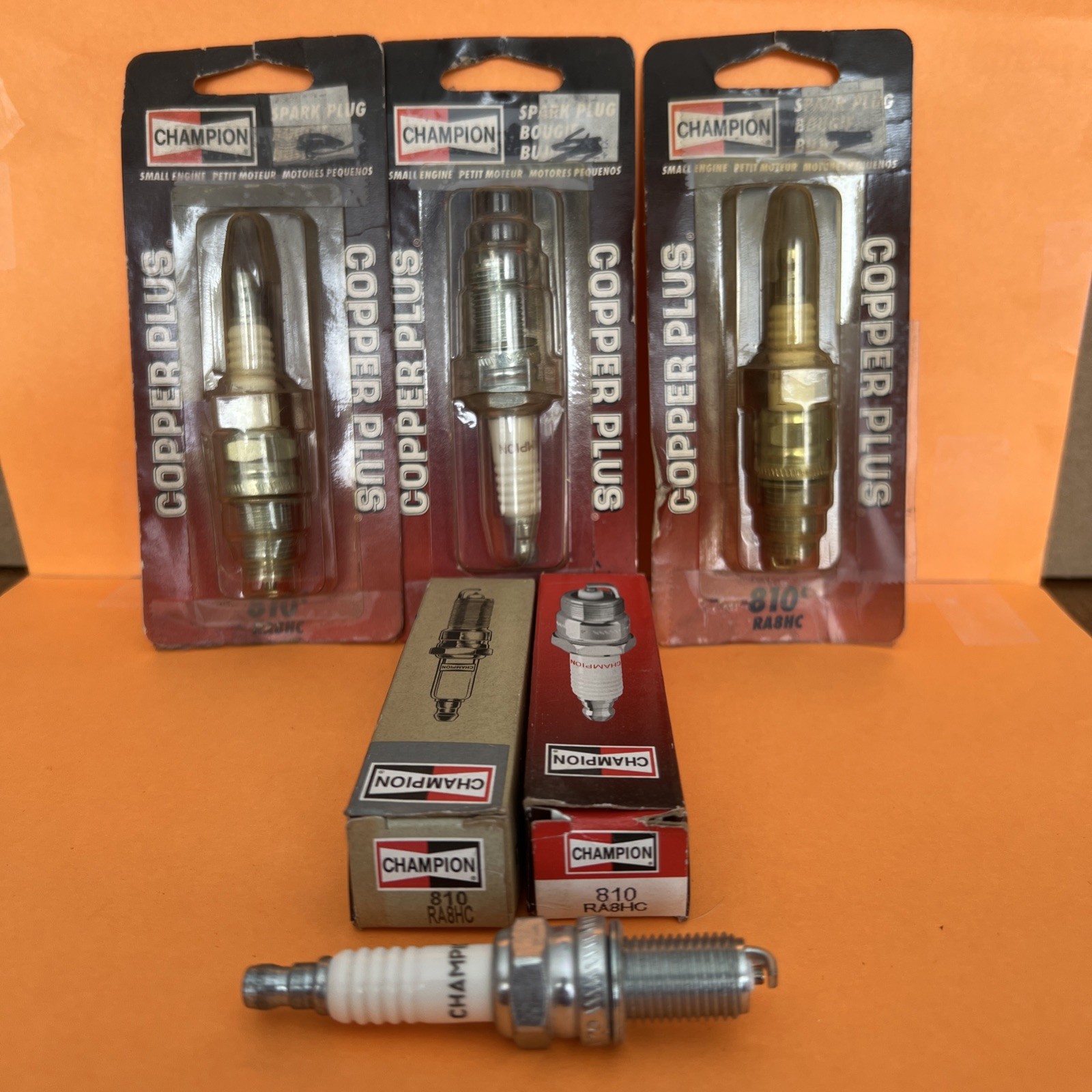 Champion 810 Copper Core Spark Plug  RA8HC -Corrosion Resistance 5 Pack Read