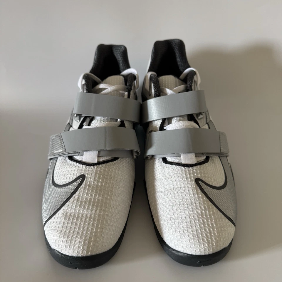 Nike Hombres Talla 12 Romaleos 4 SE Zapatos de Levantamiento de Pesas Blanco/Gris Lobo FZ8663-100 Foto 2 de 4