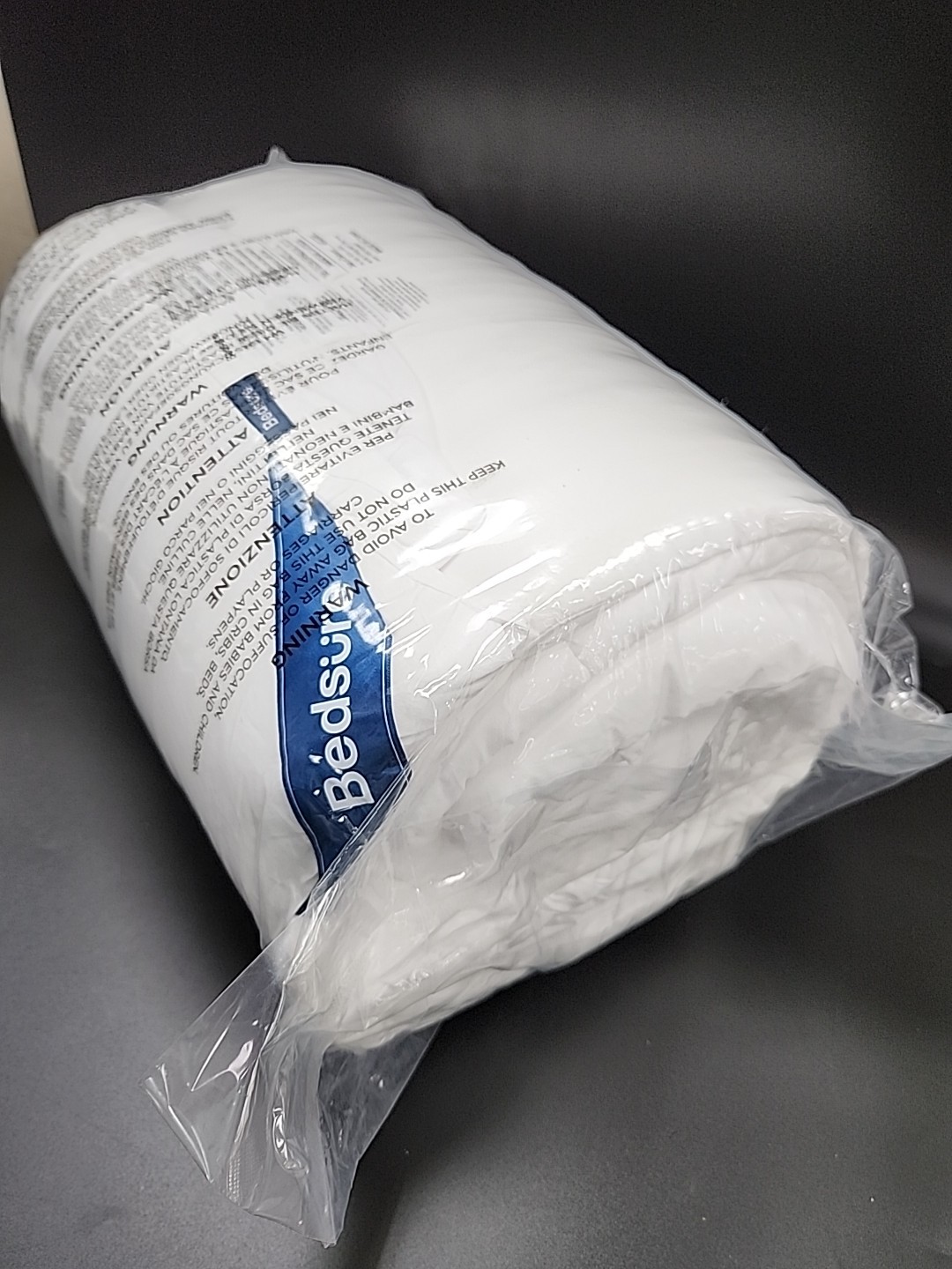 NEW Bedsure All Season Down Alternative Comforter Insert KING in White