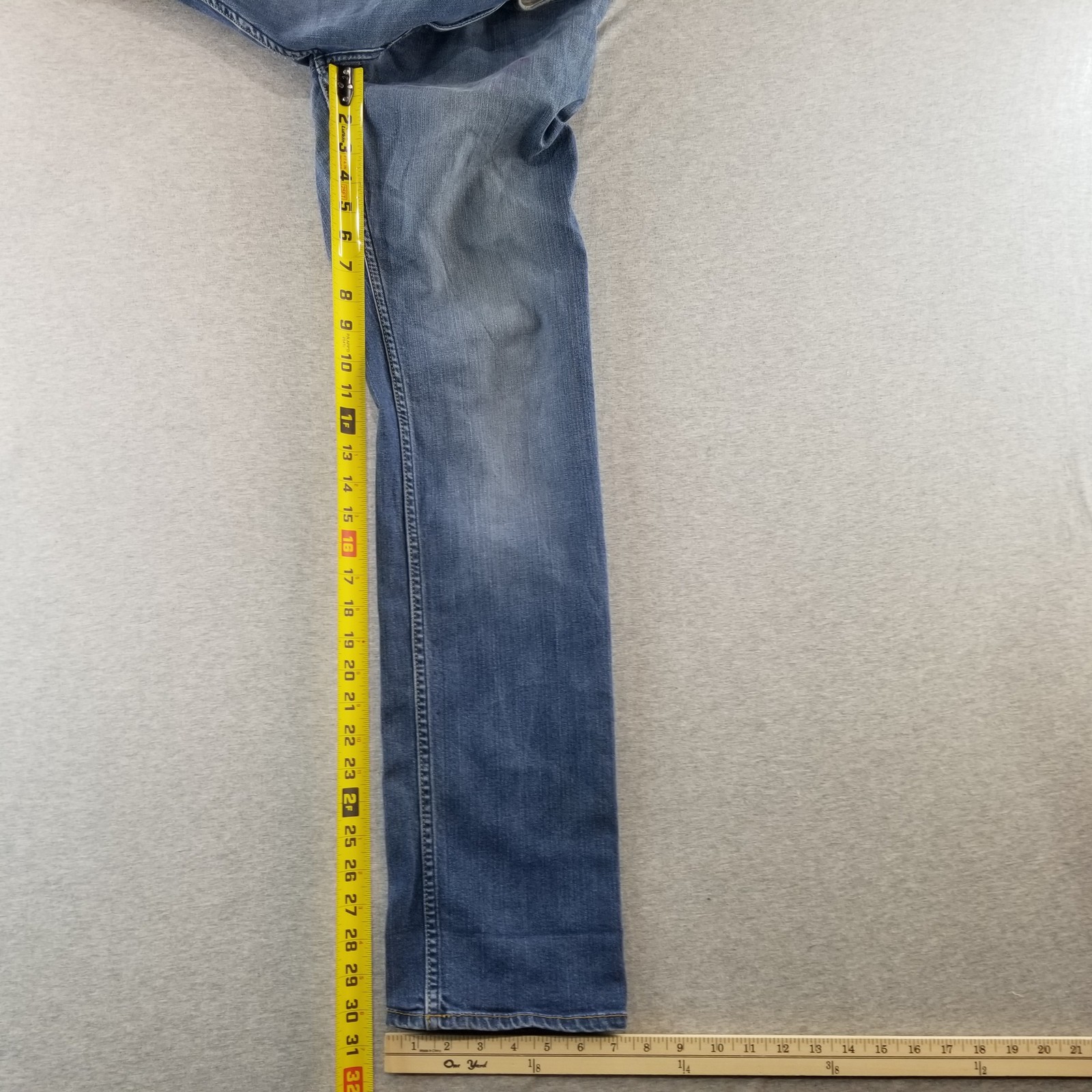 Lee Jeans Men's Sz 32-33 Med Wash High Quality Nice Normcore Durable thumbnail 9