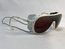 Vintage Ray Ban Wings Glacier Sun Glasses White w Polaroid Soft Case