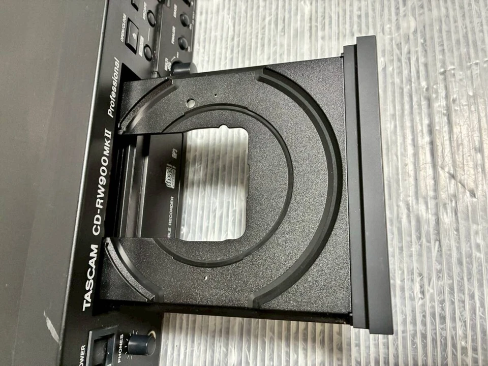 Tascam CD-RW900MKII Professional CD Recorder / Player Fully Working Confirmed - Image 4 of 4