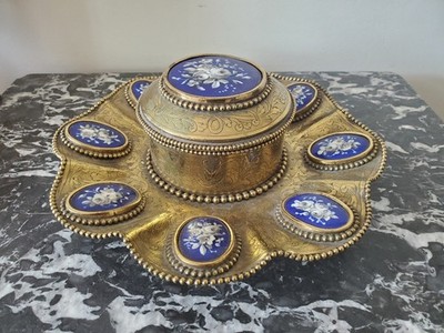 Seltener großer antiker Ormolu runder Tintenfassständer - 9 Zoll - Porzellanmontierungen