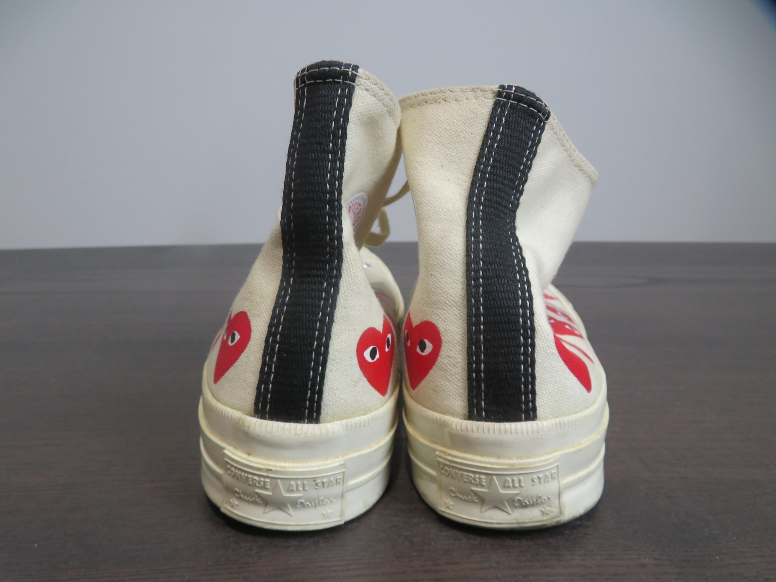 Converse x Comme des Garçons Play Shoes Womens 9 Multi Heart Sneaker White thumbnail 5
