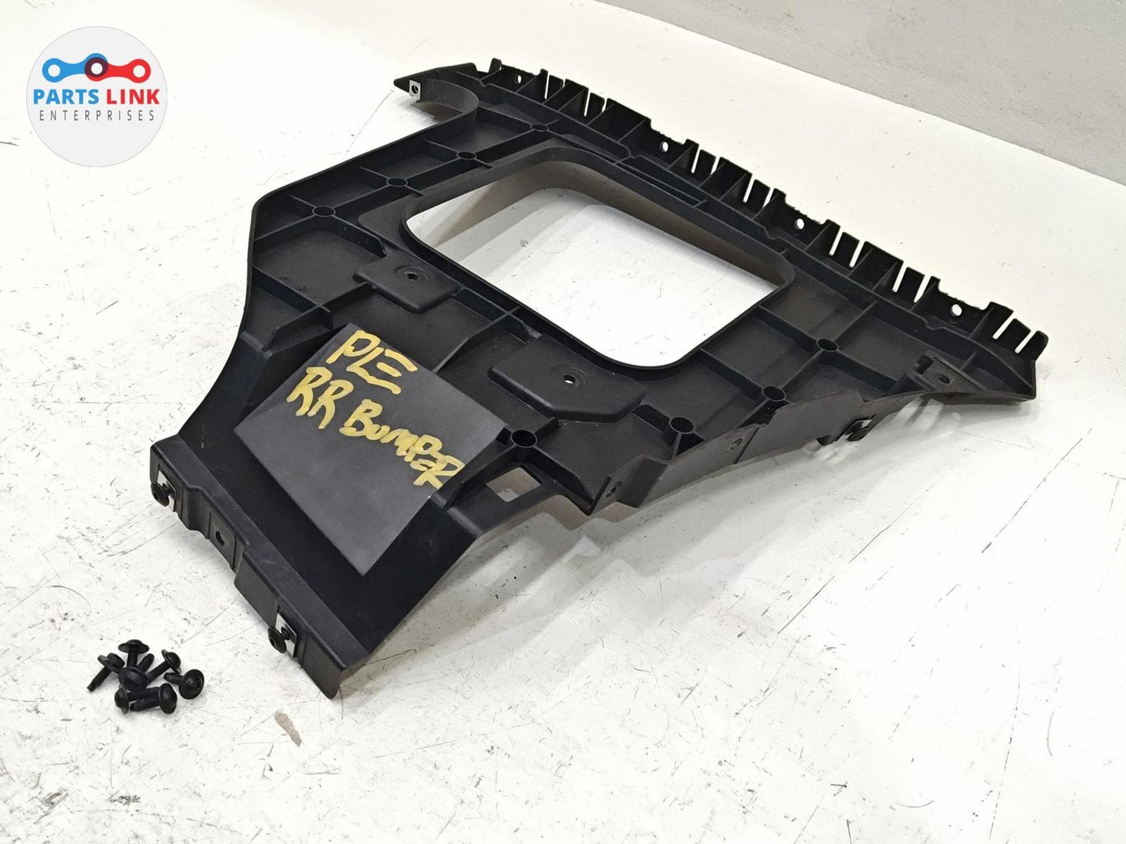 Bentley Bentayga Speed 2017-2020 Rear Right Bumper support