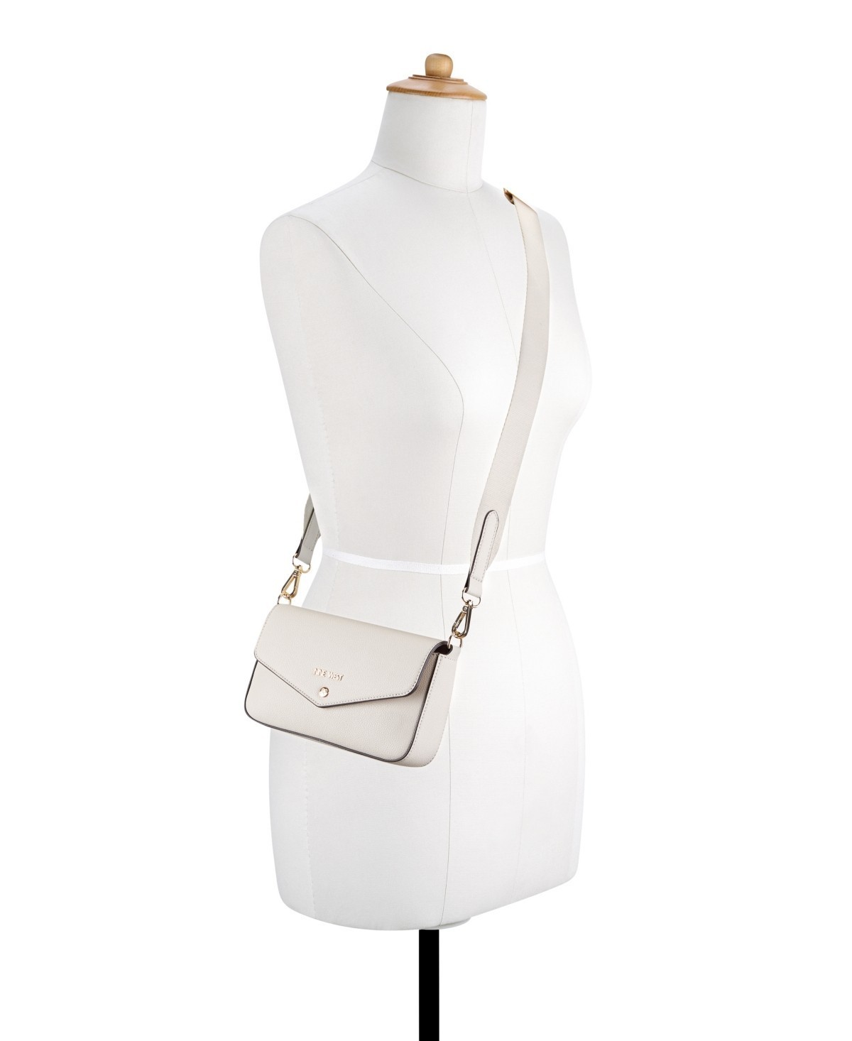 Nine West Peaches Crossbody Flap with Card Case Womens Milk Snap Front 6590₽