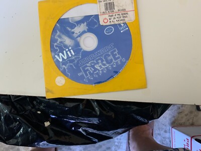 Star Wars: The Force Unleashed (Nintendo Wii, 2008) Video Game Disc Only
