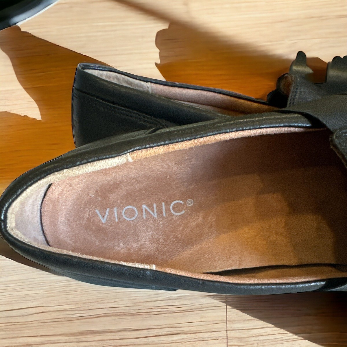 Vionic Magnolia Gianna Loafer Women's Size Black Leather Flat