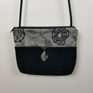 L-O-039-Neill-Design-Crossbody-Bag-Floral-amp-Leaves